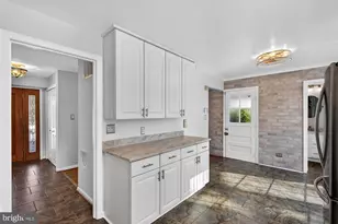 8905 Side Saddle Rd, Springfield, VA 22152 - Photo 20