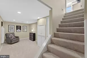 8905 Side Saddle Rd, Springfield, VA 22152 - Photo 42