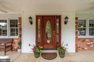 8905 Side Saddle Rd, Springfield, VA 22152 - Photo 60