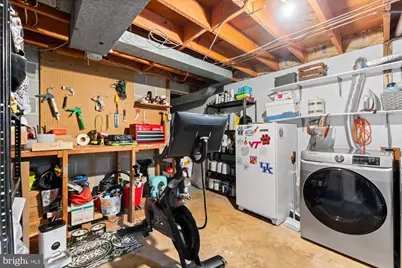 8905 Side Saddle Road, Springfield, VA 22152 - Photo 46