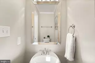 9660 Masterworks Dr, Vienna, VA 22181 - Photo 20
