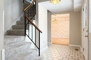 4325 Majestic Ln, Fairfax, VA 22033 - Photo 4