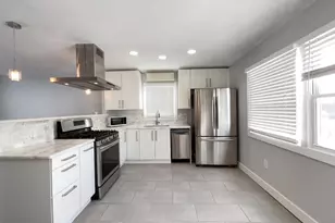 6515 Carriage Dr, Alexandria, VA 22310 - Photo 2