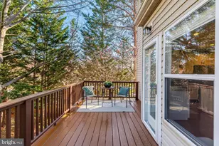 2526 James Monroe Cir, Herndon, VA 20171 - Photo 30