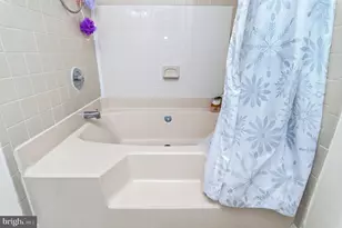 8610 Beekman Pl, Alexandria, VA 22309 - Photo 16