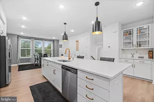 14303 Yesler Ave, Chantilly, VA 20151 - Photo 6