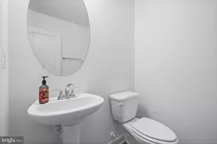 14303 Yesler Ave, Chantilly, VA 20151 - Photo 28