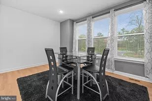 14303 Yesler Ave, Chantilly, VA 20151 - Photo 12