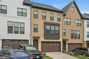 14303 Yesler Ave, Chantilly, VA 20151 - Photo 38