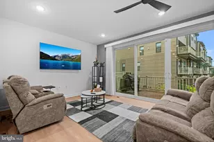 14303 Yesler Ave, Chantilly, VA 20151 - Photo 10