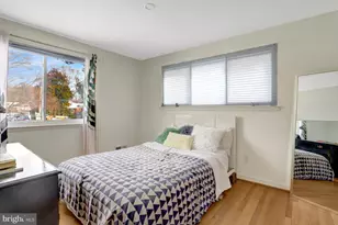 8904 Camfield Dr, Alexandria, VA 22308 - Photo 16