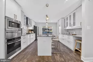 11560 Links Dr, Reston, VA 20190 - Photo 6