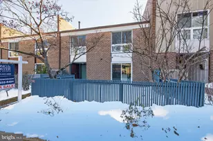 11560 Links Dr, Reston, VA 20190 - Photo 26