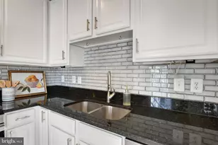 2931 Deer Hollow Way, Fairfax, VA 22031 - Photo 10