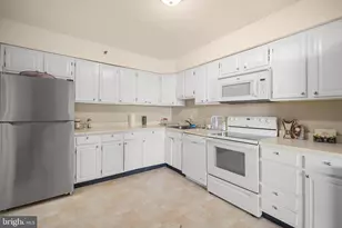 3709 S George Mason Dr, Falls Church, VA 22041 - Photo 6