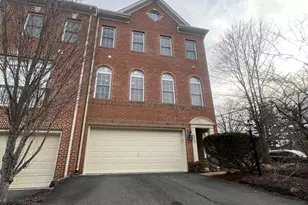 5989 Meadow Brook Dr, Burke, VA 22015 - Photo 2