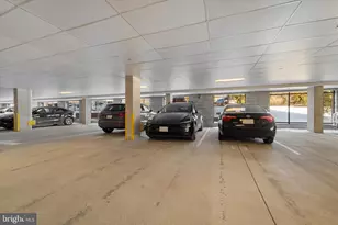 3927 Fair Ridge Dr, Fairfax, VA 22033 - Photo 32