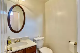 6046 Joust Ln, Alexandria, VA 22315 - Photo 16