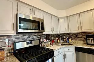 6046 Joust Ln, Alexandria, VA 22315 - Photo 8