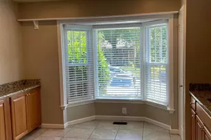 5154 Kimscott Ct, Annandale, VA 22003 - Photo 4