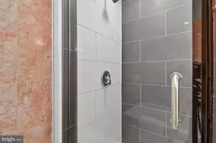 9623 Scotch Haven Dr, Vienna, VA 22181 - Photo 32