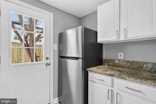 4375 Pembrook Village Dr, Alexandria, VA 22309 - Photo 16