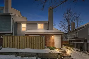 4375 Pembrook Village Dr, Alexandria, VA 22309 - Photo 4