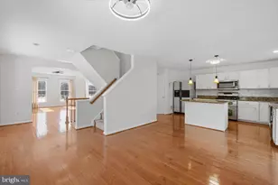 4700 Warm Hearth Cir, Fairfax, VA 22033 - Photo 10