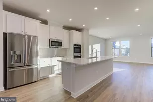 13166 Arches Rd, Herndon, VA 20170 - Photo 2