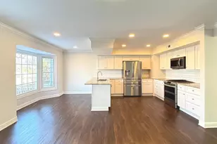 8036 Trevor Pl, Vienna, VA 22182 - Photo 10