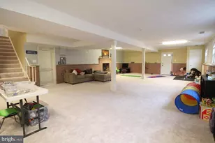 8019 Agin Ct, McLean, VA 22102 - Photo 24