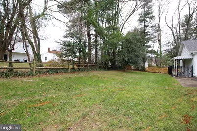 8019 Agin Court, McLean, VA 22102 - Photo 28