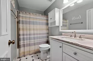 5868 Langton Dr, Alexandria, VA 22310 - Photo 8