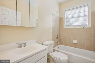 7118 Vermillion Pl, Annandale, VA 22003 - Photo 18