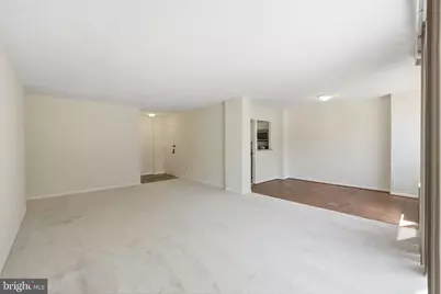2059 Huntington Avenue #114, Alexandria, VA 22303 - Photo 2