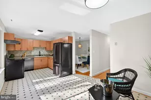 6077 Hollow Hill Ln, Springfield, VA 22152 - Photo 12