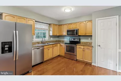 8624 Burling Wood Drive, Springfield, VA 22152 - Photo 6