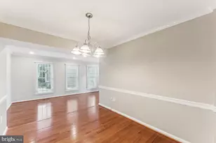 8624 Burling Wood Dr, Springfield, VA 22152 - Photo 10