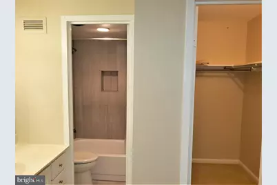 6800 Fleetwood Road #708, McLean, VA 22101 - Photo 20