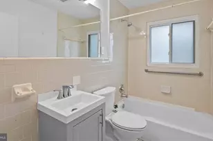 6451 Maplewood Dr, Falls Church, VA 22041 - Photo 16