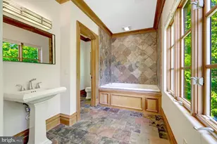 608 Kentland Dr, Great Falls, VA 22066 - Photo 58