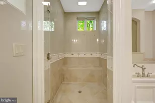 608 Kentland Dr, Great Falls, VA 22066 - Photo 64