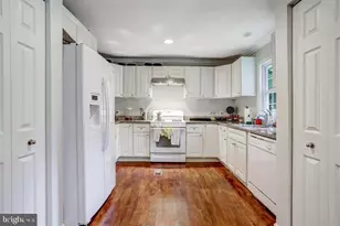 6613 Elder Ave, Springfield, VA 22150 - Photo 8