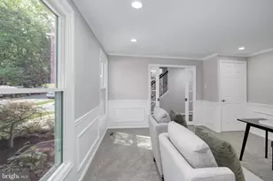 10222 Steamboat Landing Ln, Burke, VA 22015 - Photo 24