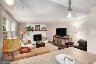 10222 Steamboat Landing Ln, Burke, VA 22015 - Photo 36