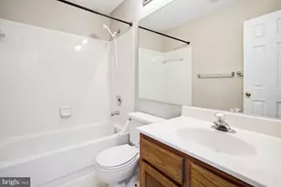 14705 Flower Hill Dr, Centreville, VA 20120 - Photo 30