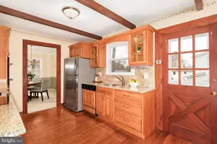 9121 Donna Dean Dr, Springfield, VA 22153 - Photo 18