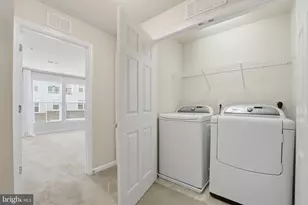 2951 Finsbury Pl, Fairfax, VA 22031 - Photo 20