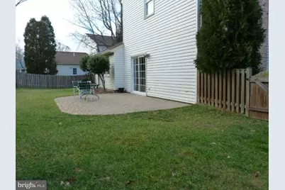 8305 Forestree Court, Vienna, VA 22182 - Photo 2