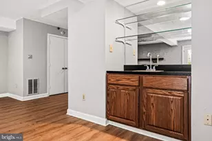 6620 Rosecroft Pl, Falls Church, VA 22043 - Photo 20